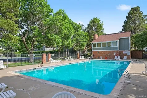 933 S Evanston Circle Aurora CO 80012