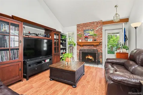 933 S Evanston Circle Aurora CO 80012