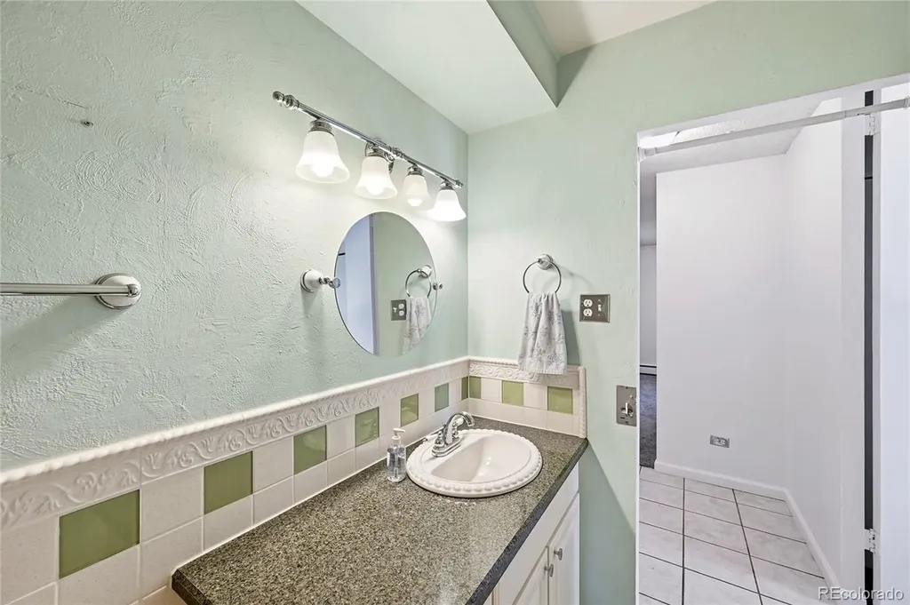 9155 E Center Avenue Denver CO 80247