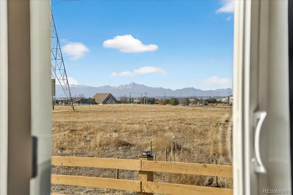 10271 Tucson Street Commerce City CO 80022