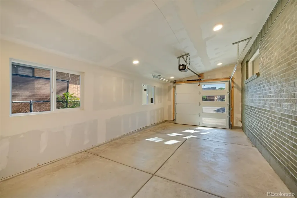 6930 Alan Drive Denver CO 80221