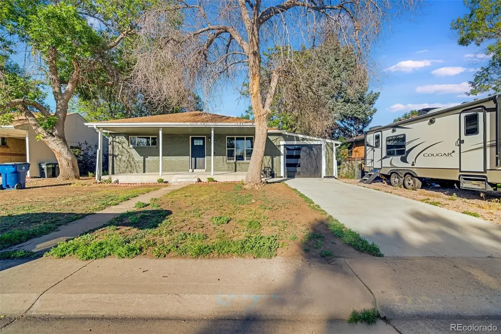 6930 Alan Drive Denver CO 80221