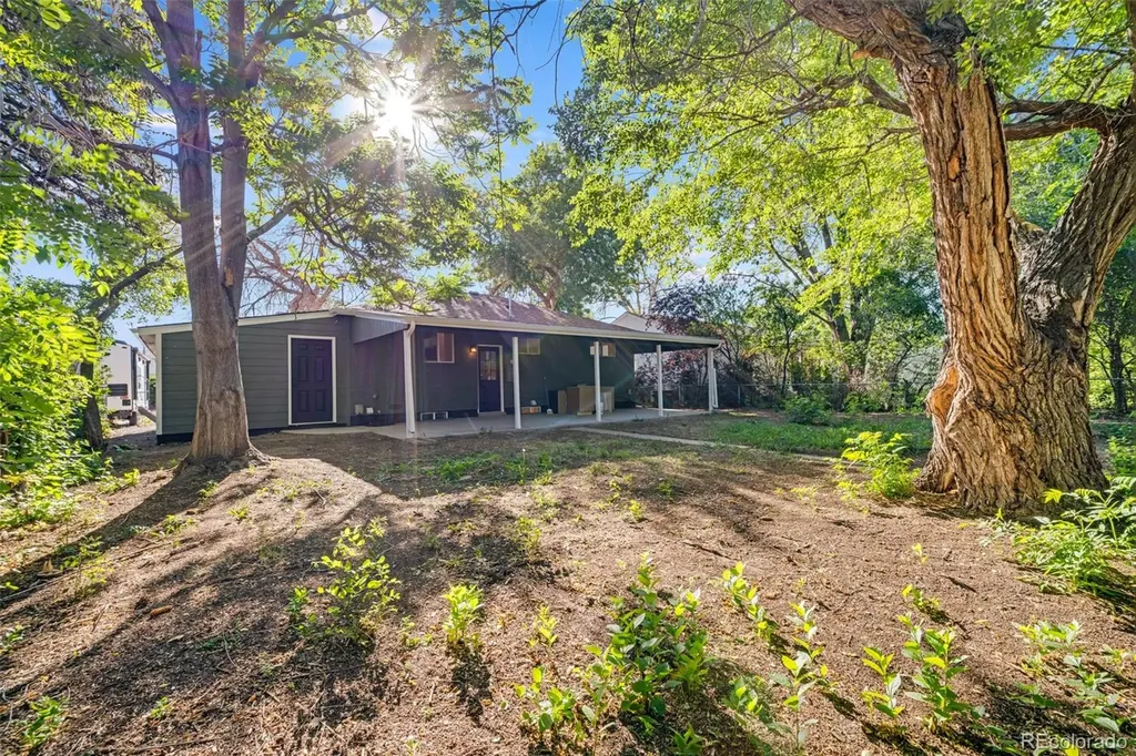 6930 Alan Drive Denver CO 80221