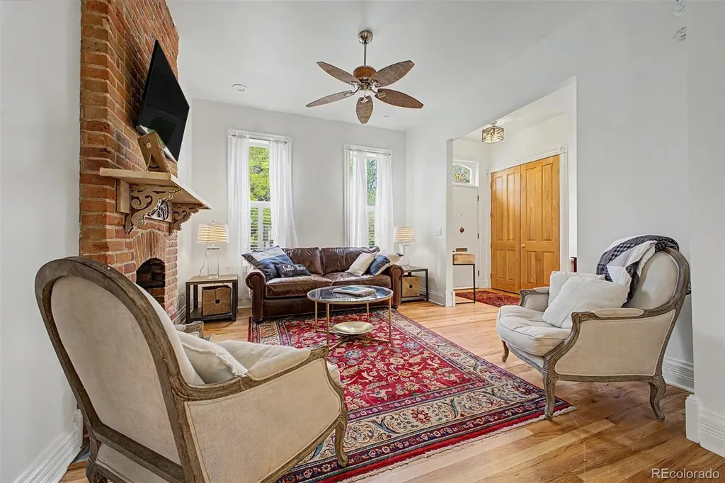 2504 Glenarm Place Denver CO 80205