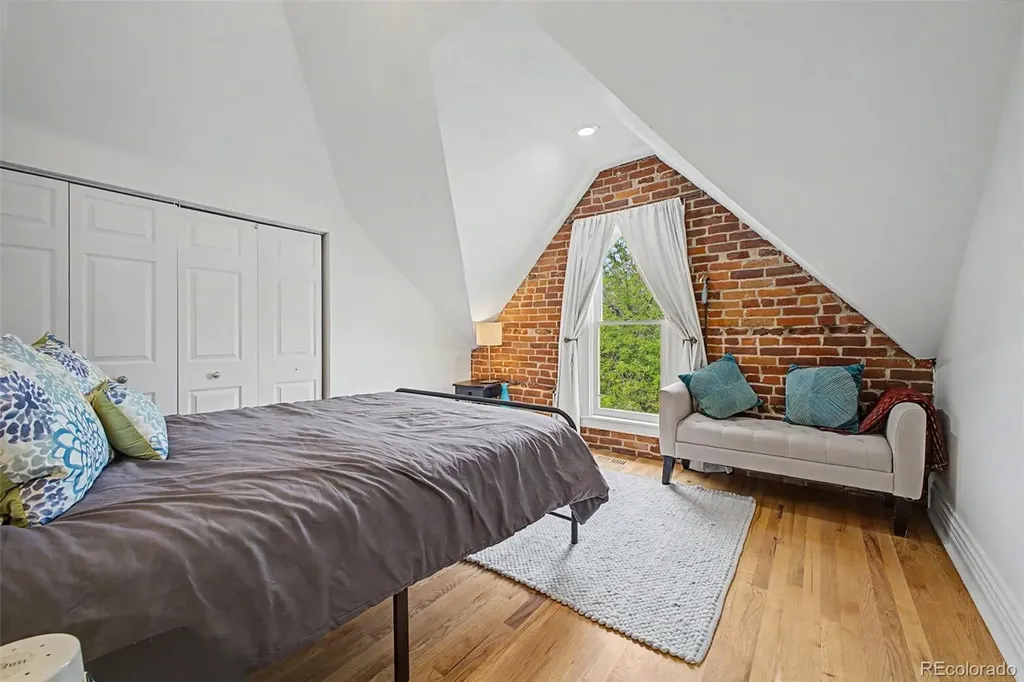 2504 Glenarm Place Denver CO 80205