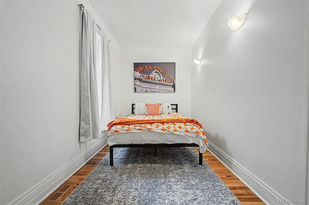 2504 Glenarm Place Denver CO 80205