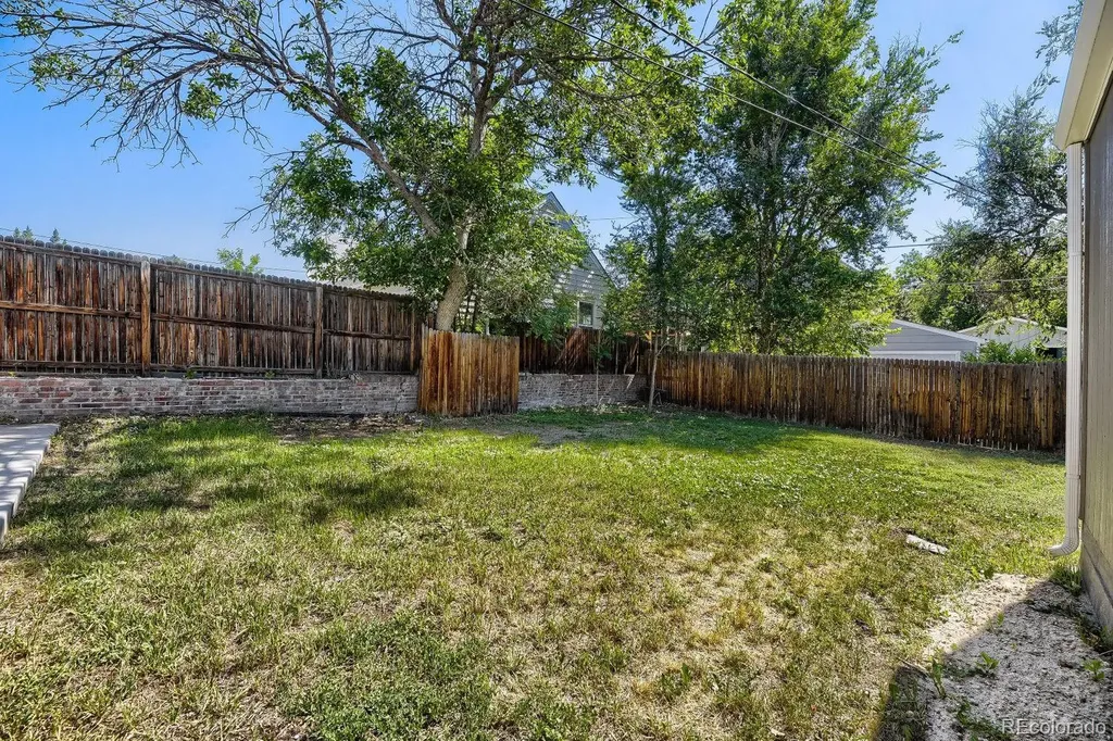 2432 Benton Street Edgewater CO 80214