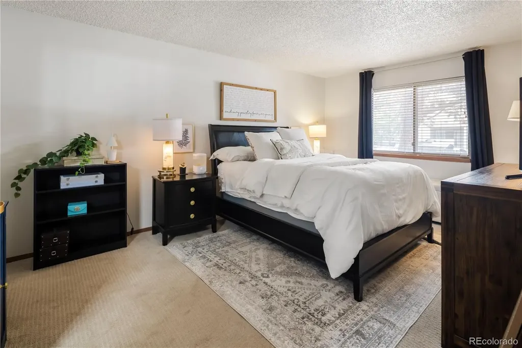 907 S Yampa Street Aurora CO 80017