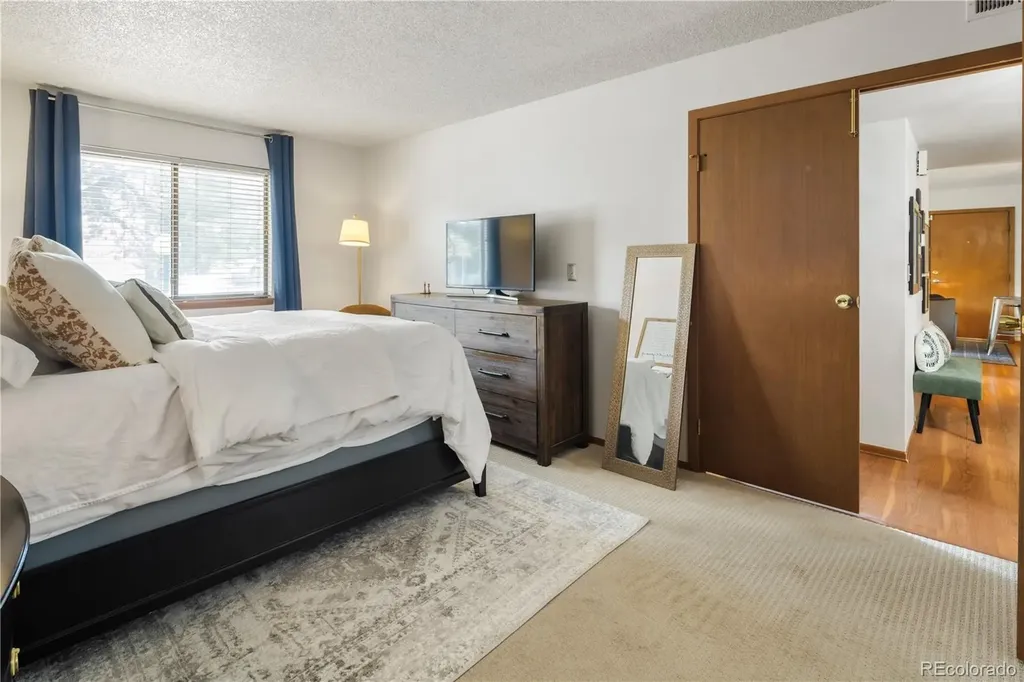907 S Yampa Street Aurora CO 80017
