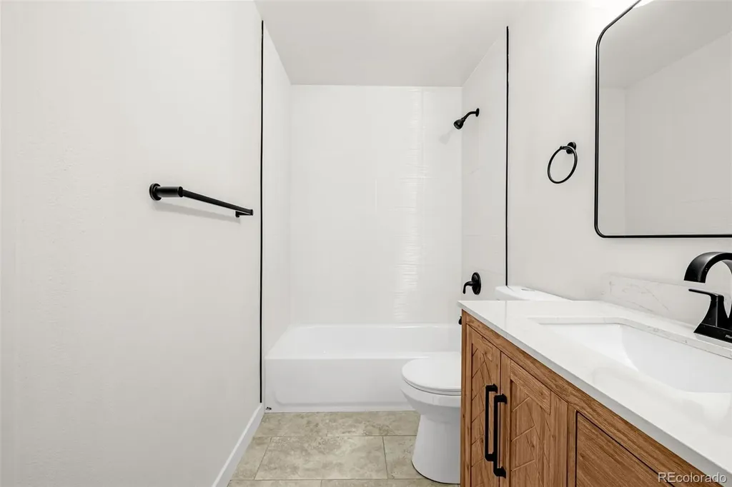 17396 E Rice Circle Aurora CO 80015