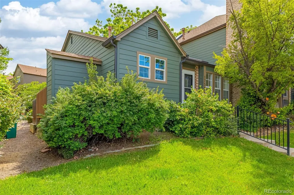 17396 E Rice Circle Aurora CO 80015