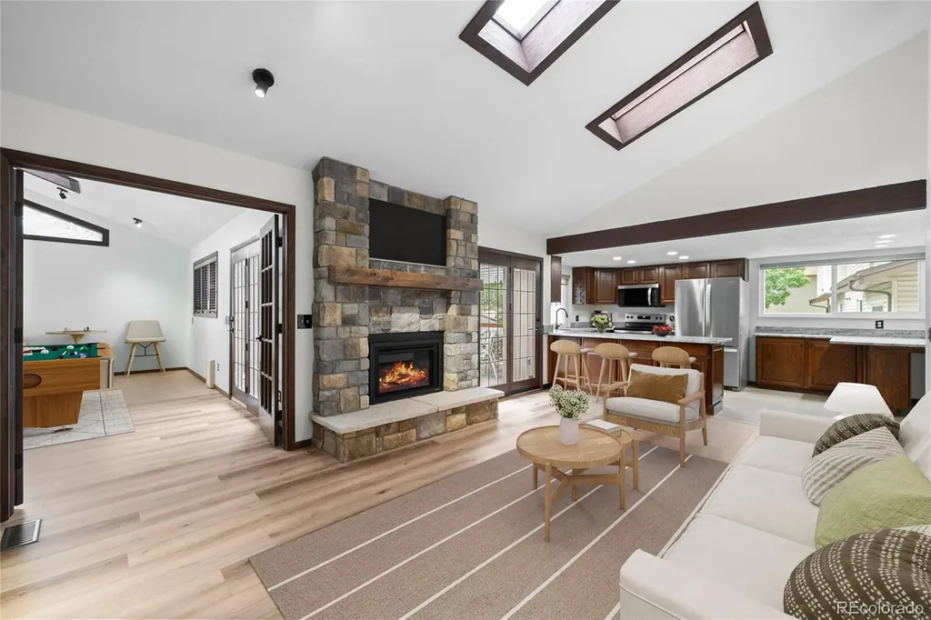 3702 S Mission Parkway Aurora CO 80013