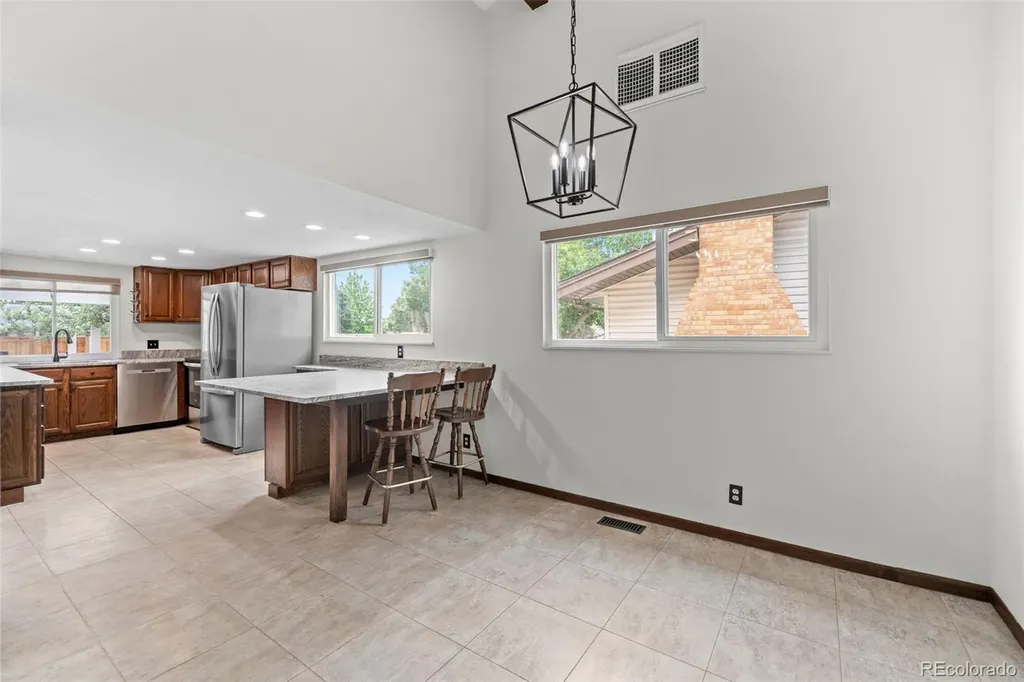 3702 S Mission Parkway Aurora CO 80013