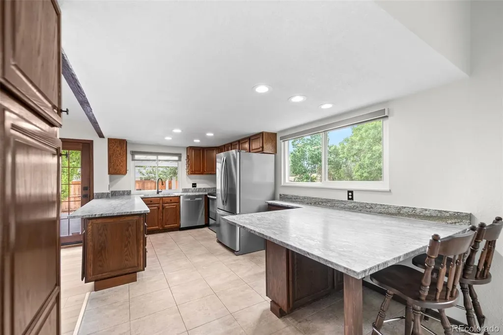 3702 S Mission Parkway Aurora CO 80013