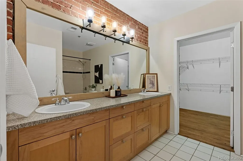2960 Inca Street Denver CO 80202