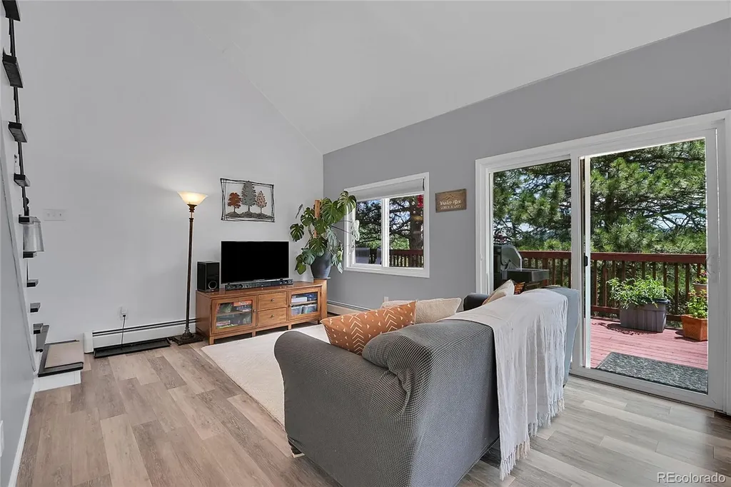 32187 Sylvan Road Golden CO 80403