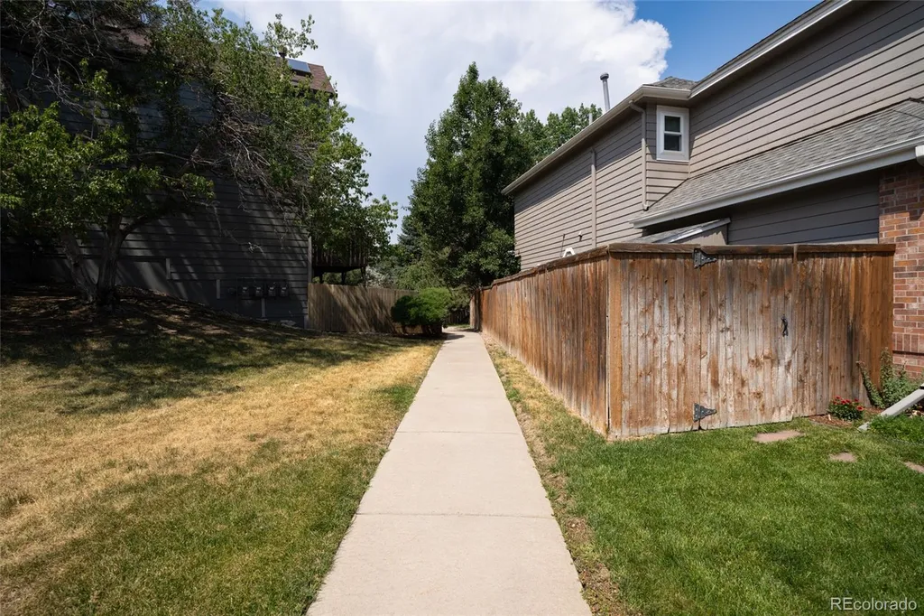 1209 S Flower Circle Lakewood CO 80232