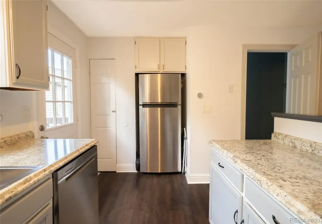 1209 S Flower Circle Lakewood CO 80232
