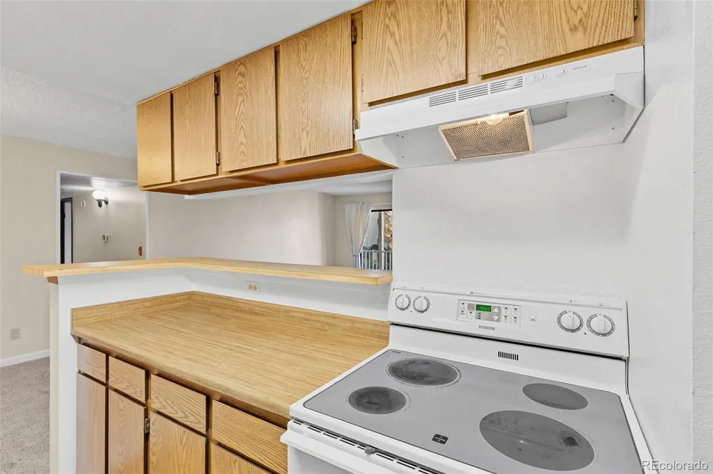 921 Walden Street Aurora CO 80017