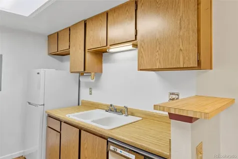 921 Walden Street Aurora CO 80017