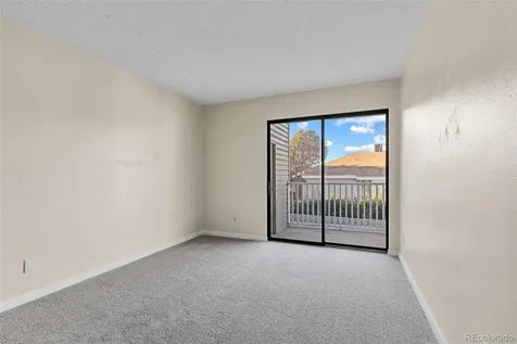 921 Walden Street Aurora CO 80017