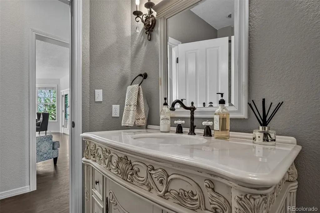 1660 Meyerwood Circle Highlands Ranch CO 80129