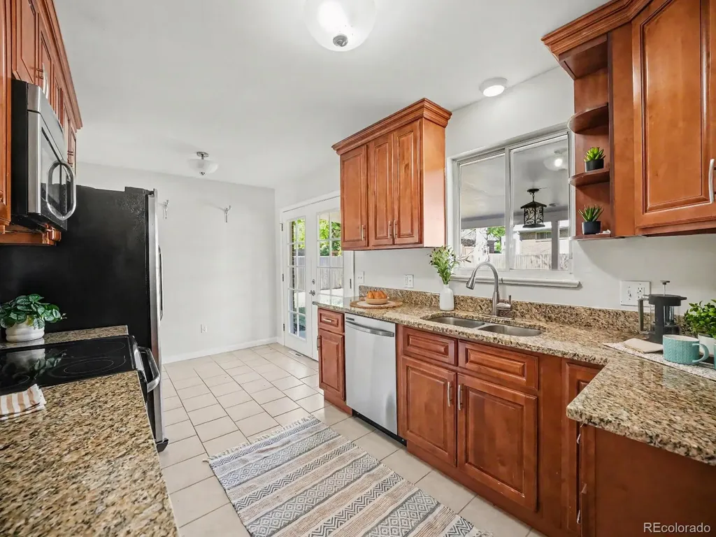 1635 S Cape Street Lakewood CO 80232
