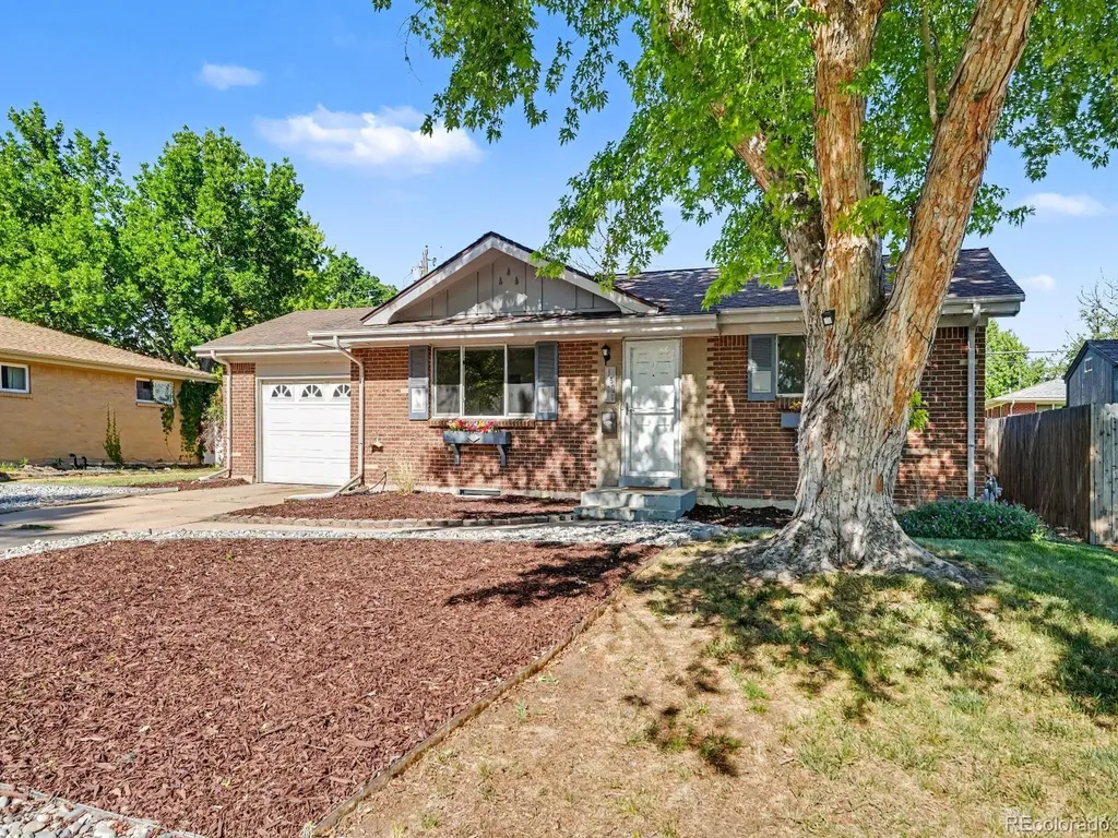 1635 S Cape Street Lakewood CO 80232