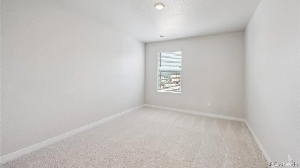 667 N Ukraine Street Aurora CO 80018