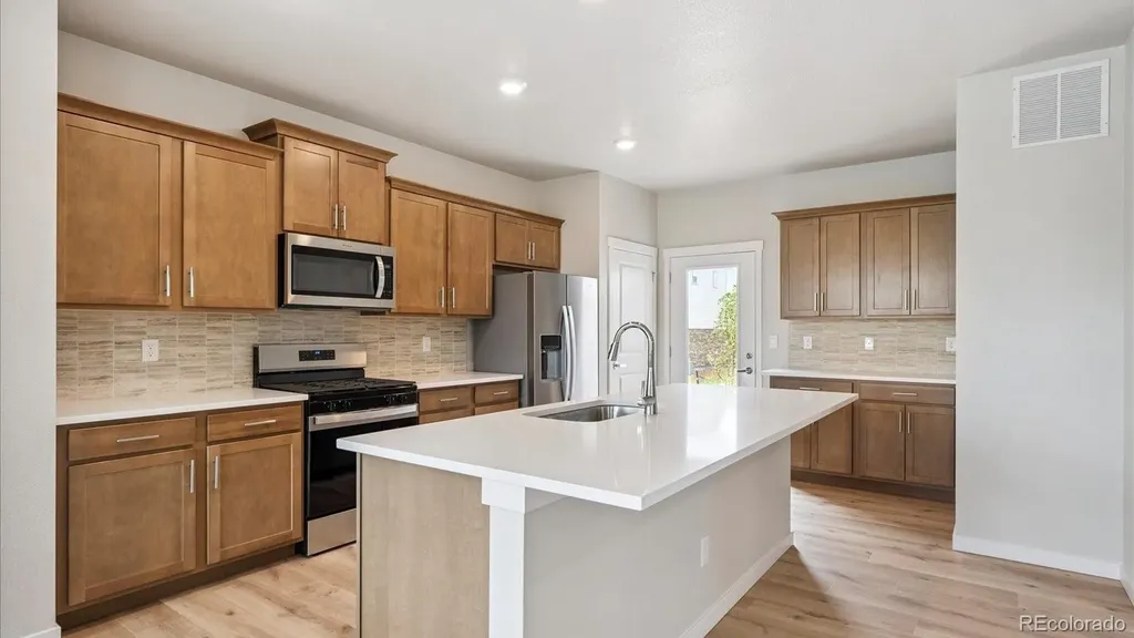 667 N Ukraine Street Aurora CO 80018