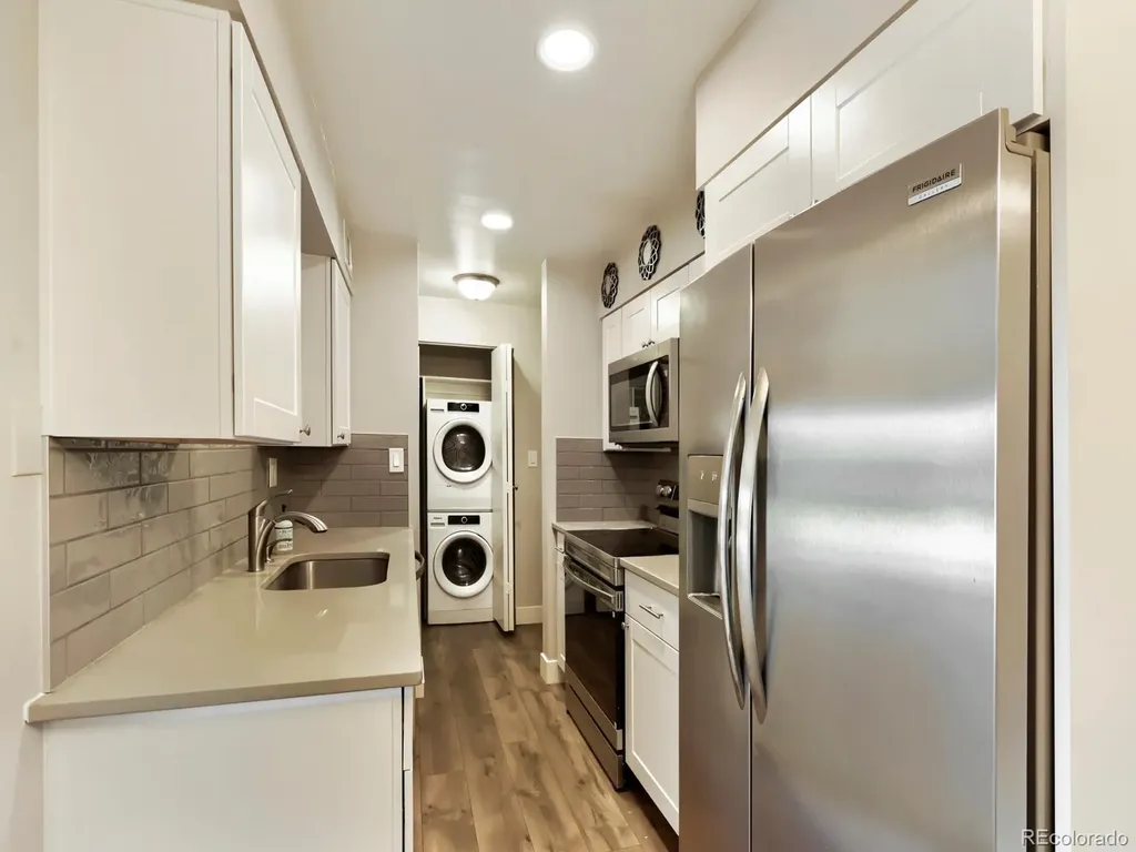 190 E Highline Circle Centennial CO 80122