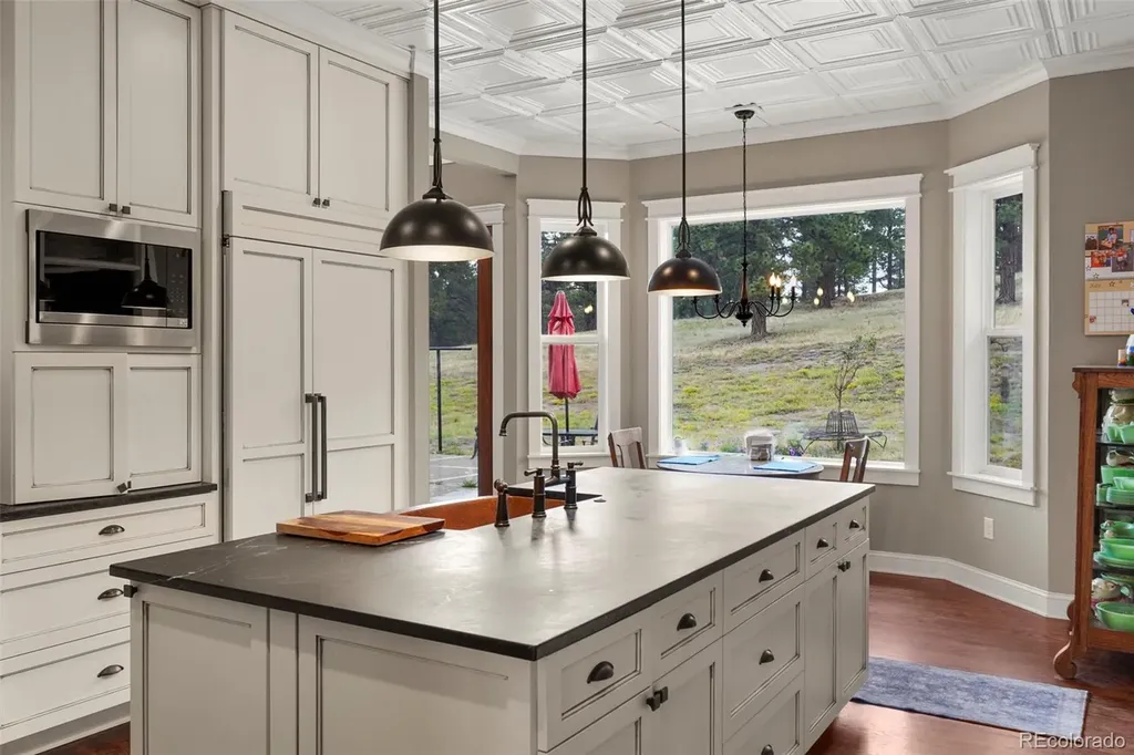 9610 S Perry Park Road Larkspur CO 80118