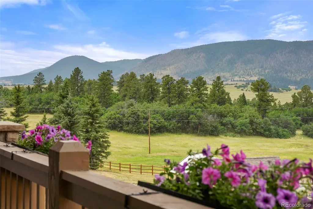 9610 S Perry Park Road Larkspur CO 80118