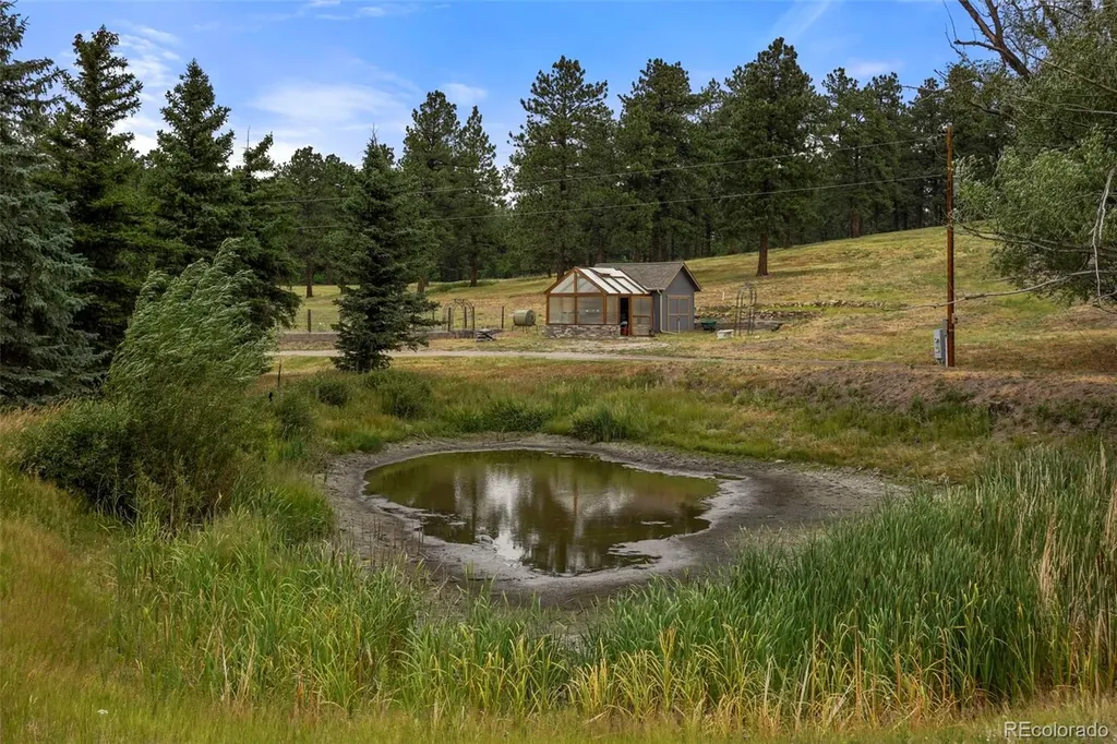 9610 S Perry Park Road Larkspur CO 80118