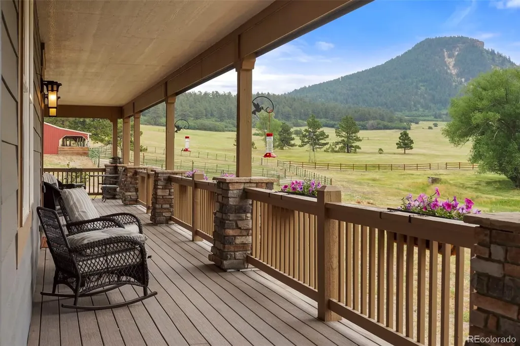 9610 S Perry Park Road Larkspur CO 80118