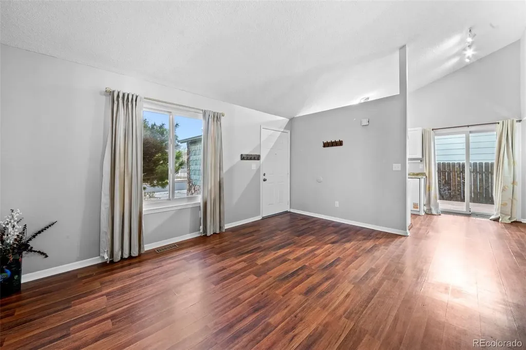 17551 E Temple Drive Aurora CO 80015