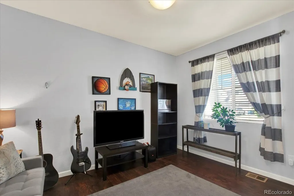 9934 Norfolk Street Commerce City CO 80022