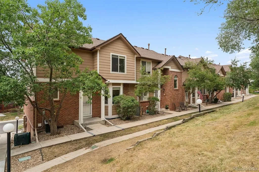 7590 W Coal Mine Avenue Littleton CO 80123