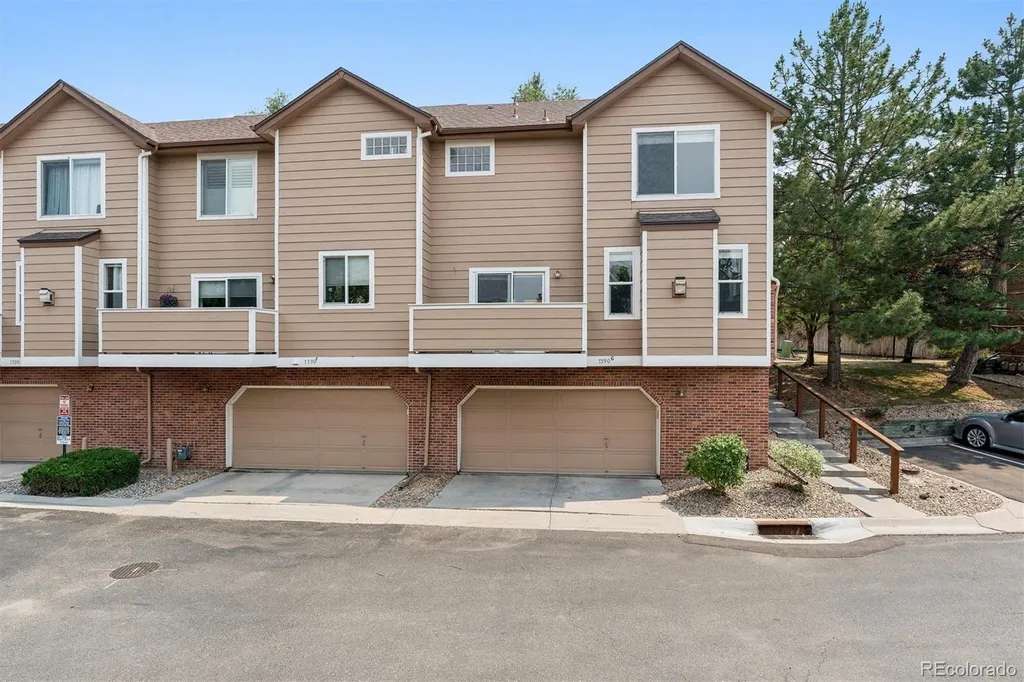 7590 W Coal Mine Avenue Littleton CO 80123