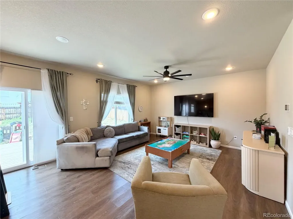 10710 Rolling Peaks Drive Peyton CO 80831