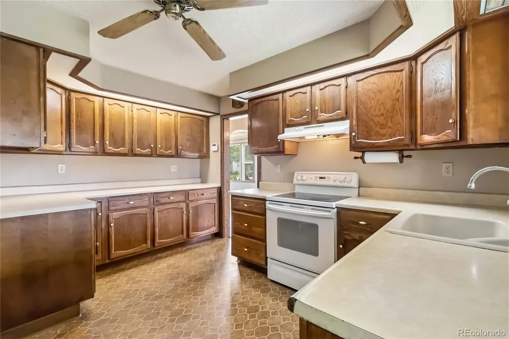 3995 S Pennsylvania Street Englewood CO 80113