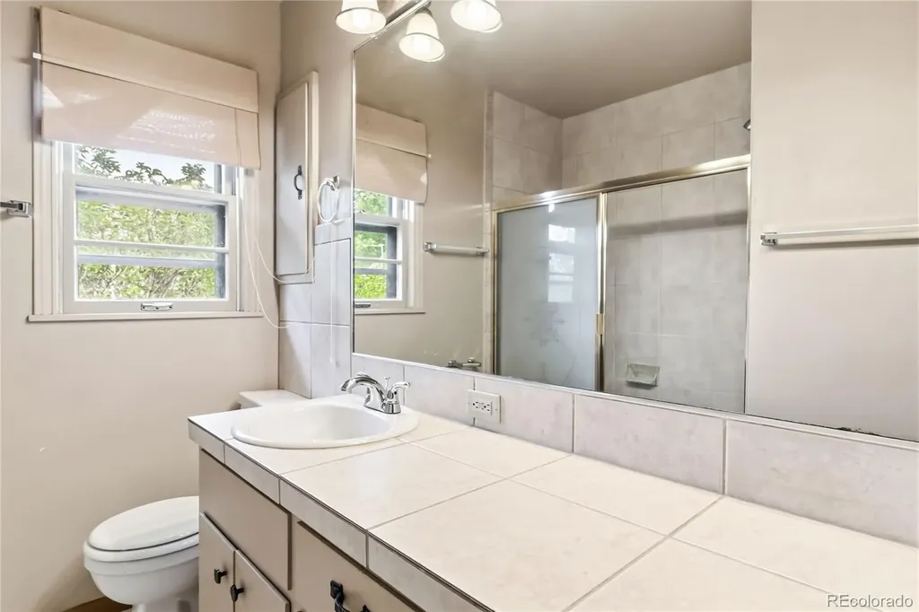 3995 S Pennsylvania Street Englewood CO 80113