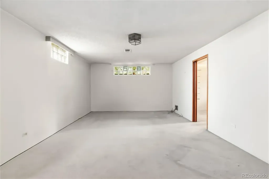 3995 S Pennsylvania Street Englewood CO 80113