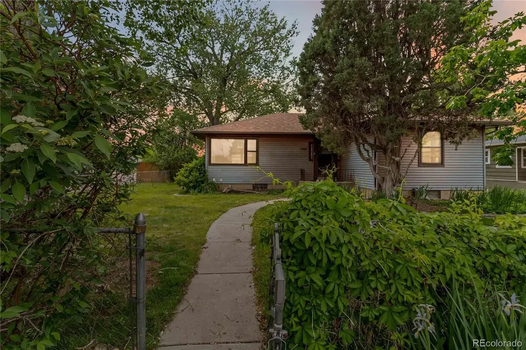 3995 S Pennsylvania Street Englewood CO 80113