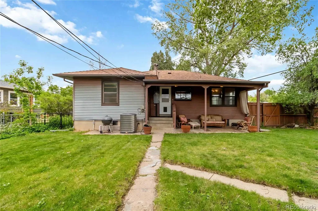 3995 S Pennsylvania Street Englewood CO 80113