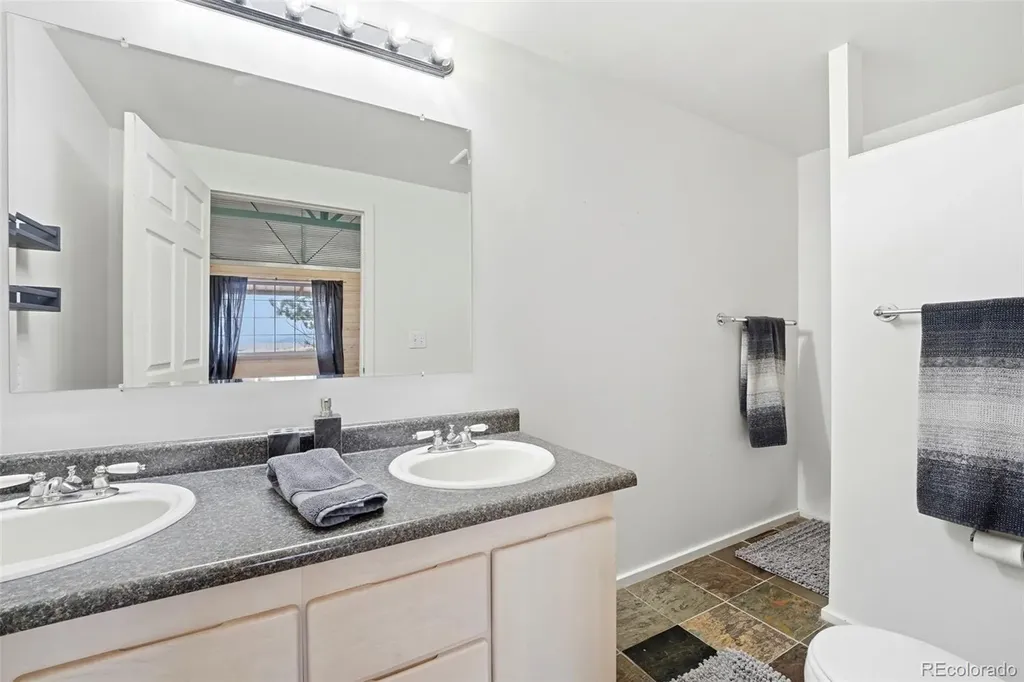 5315 Best Road Larkspur CO 80118