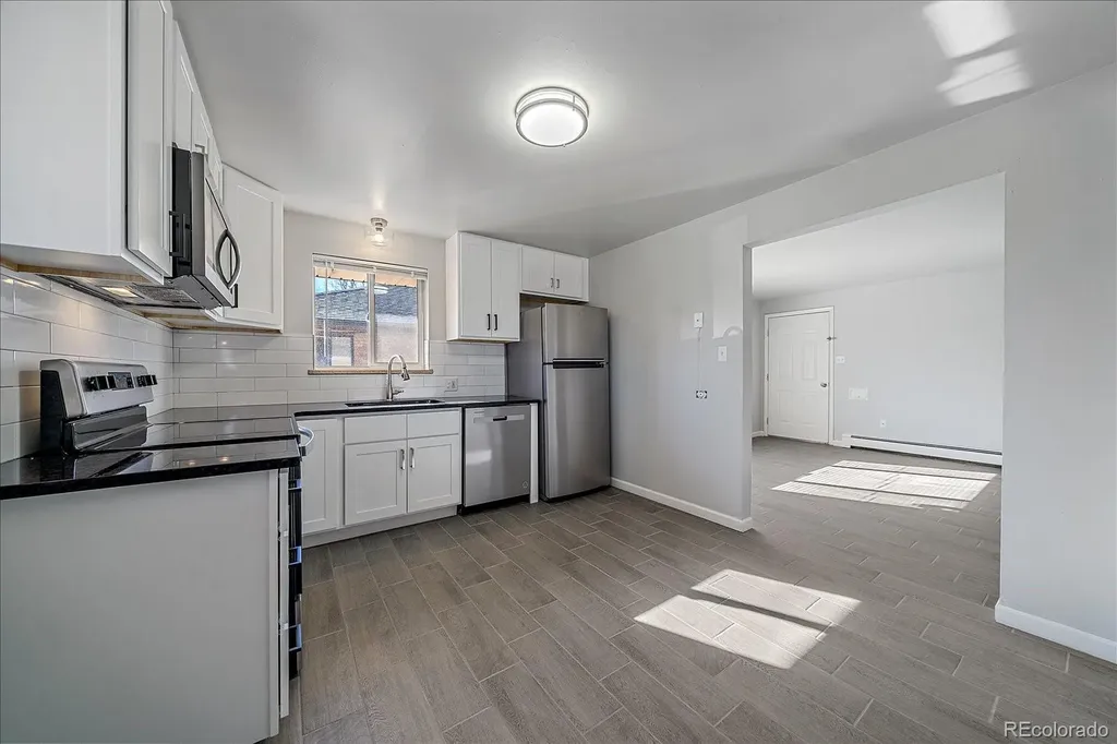 1738 Boston Street Aurora CO 80010