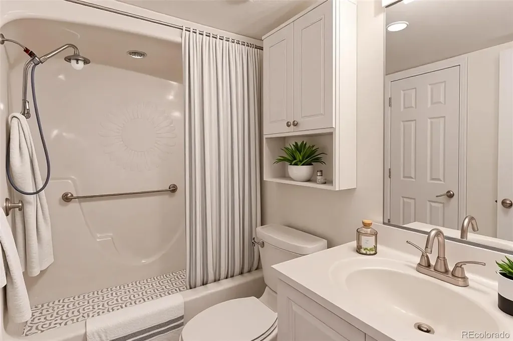 12645 E Pacific Circle Aurora CO 80014