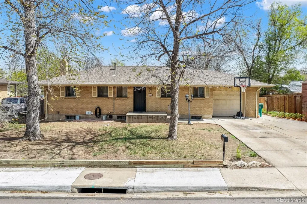 140 S Kendall Street Lakewood CO 80226