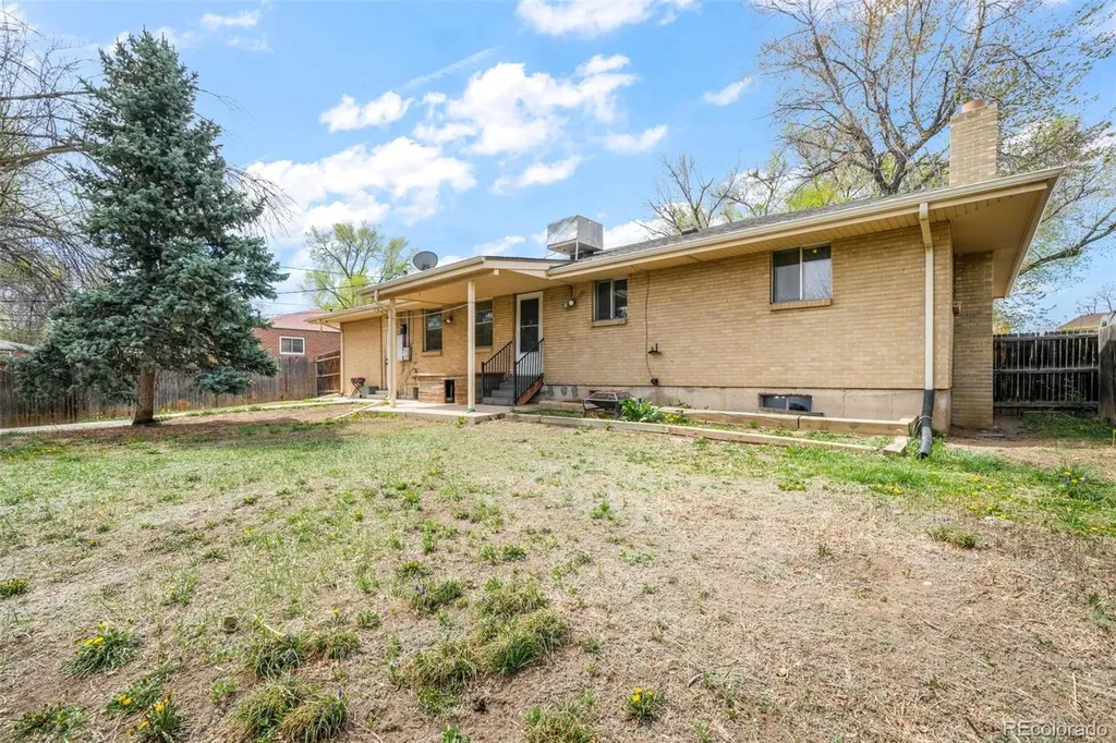 140 S Kendall Street Lakewood CO 80226